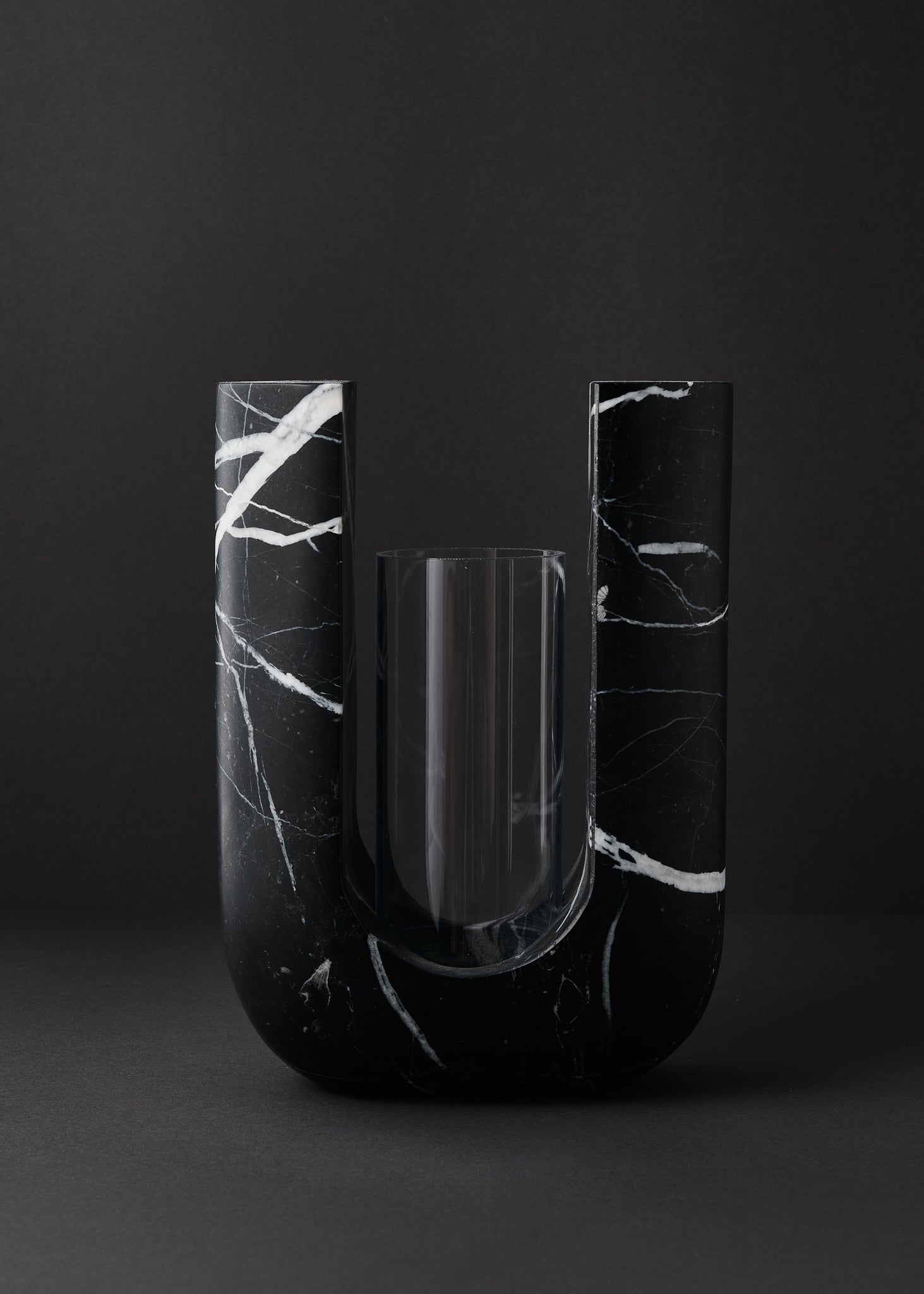 NERO MARQUINA VAZA ARC