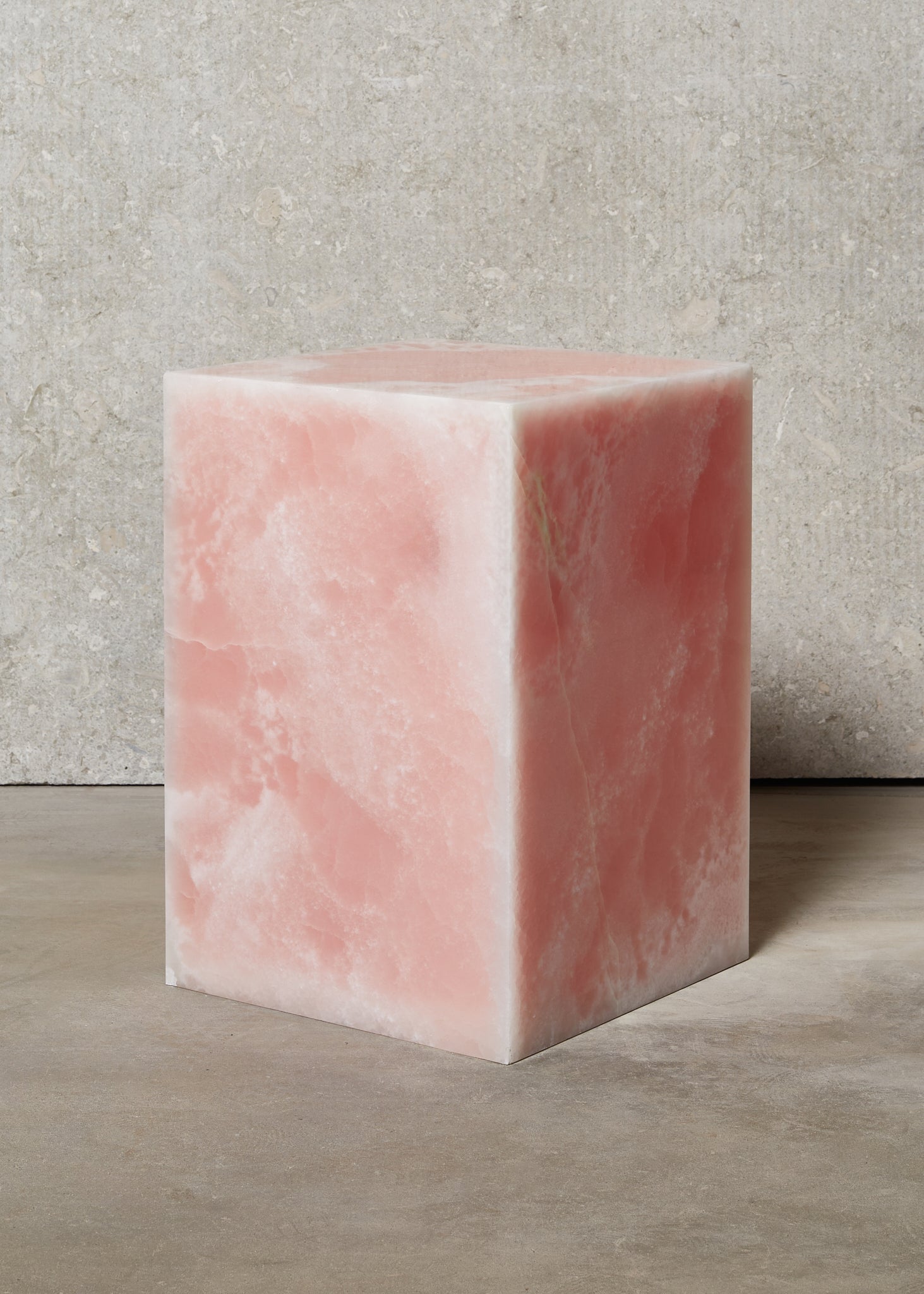PINK ONIKSO KUBAS NOVA